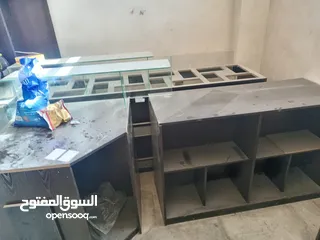  3 ستاندات مع مفارش محل خضراوات ومحمص كامل