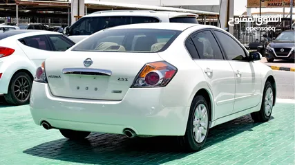  8 Nissan Altima 2012 GCC without problems
