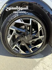  7 كيا سبورتاج GT Line ترخيص 2022 محرك 1600 هايبرد plug in/يقطع على الشحنه 65 كيلو متر  271 حصان