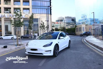  5 تيسلا 3 موديل 2021 لون ابيض لؤلؤي