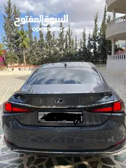  4 لكزس es300 بحاله الوكاله السياره