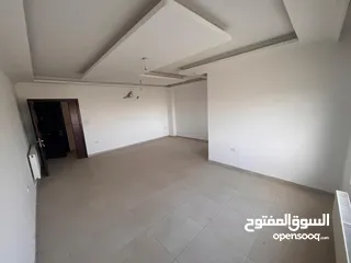  26 شقة فخمة كبيرة ( 230م) ذات إطلالة بانورامية رائعة و عالية في أجمل مناطق شفا بدران. منطقة قصور وفلل.