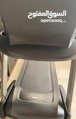  4 جهاز ركض أمريكي كبير جدا يتحمل أوزان ثقيلة بحالة جديدة للبيع / الجهاز ممتاز وقوي