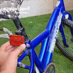  3 بسكليت جنط20 بحالة ممتازة جدا هفي الأصلي مع عاكس خلفي وضوء على البطارية