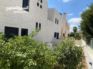  23 فيلا سيمي فيرنشد للإيجار في عبدون- 14043