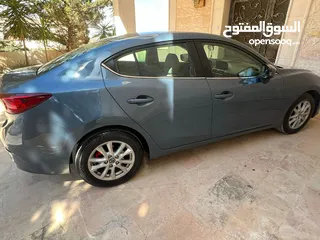  7 MAZDA 3 2016