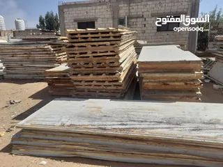  8 كرفانات مستعملة بحال الوكالة