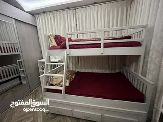  1 تخت ثلاث طوابق مستعمل في حالة جيدة