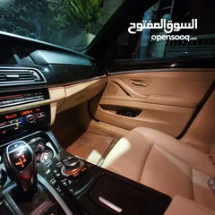  28 BMW 528i Black Edition 2015