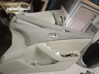  8 قطع غيار سيارات