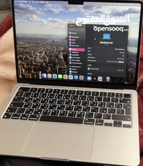  1 ماك بوك M2