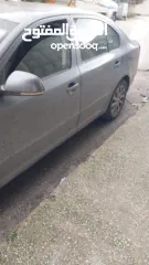  3 سكودا اوكتافيا موديل 2011 اصل عمومي ترخيص لغايه شهر 10 مطور 1600 ديزل جير عادي السياره