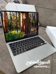  1 بحالة الوكالة تماماً Apple MacBook Air 2022 M2 بسعر مغري جداً