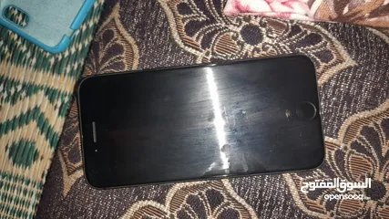  4 iPhone 8 black