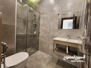  13 شقة فارغة للبيع في دابوق - REF:14658