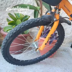  4 دراجة هوائية بحالة جيدة و نظيفة نمرة 20