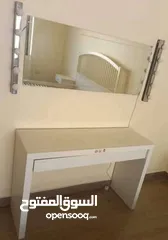  17 غرف نوم ايكيا ماستر سرير وكومدينتين وخزانه وتسريحه للبيع