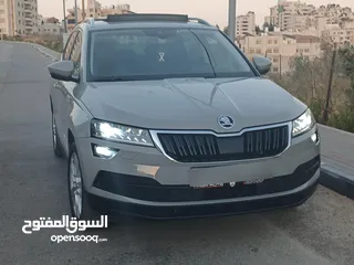  1 جيب سكودا كاروك فل كامل اضافات مع بانوراما أعلى فئة بالكاروك للبيع بسعر حرق ع الكاش