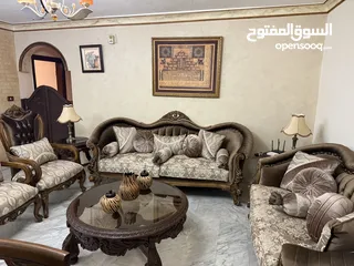  2 شقة للبيع بسعر مميز في شارع المدينة المنورة خلف ماكدونالدز موقع ممتاز بالقرب من كل شيء