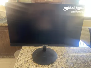  4 شاشه قيمنف 60hz