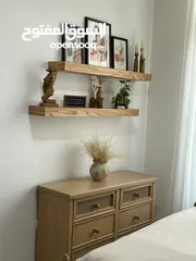  1 Hidden base wooden shelf