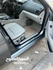  3 Mercedes C200  بانوراما موديل 2009 عرفتها بدون اي عيوب  السيارة مالك واحد فقط وارد شركة غرغور