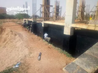  21 فني عازل مائي وحراري
