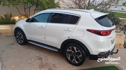  3 كيا سبورتاج 2021 ديزل ماتور 1600cc بحالة الوكاله