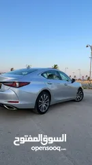  4 لكززس es350 موديل 2019 رقم واحد الشاشه الكبيره وأرد إمريكا حادث بسيط نظيف جدًا