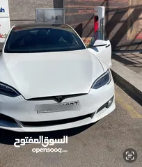  1 Tesla S 2018 100D