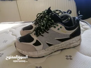  3 شوز اصلي اشتريته من التصفية ب 25 د بحالة ممتازة  نظيف جدا ملبوس مرتين فقط نمرة 42 للبيع بسعر مغري 8