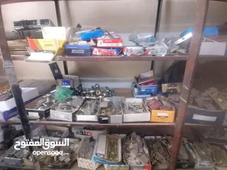  3 محتويات محل مواد بناء