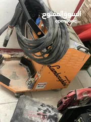  3 عدة غسيل سيارات وقطع غيار مستعمة