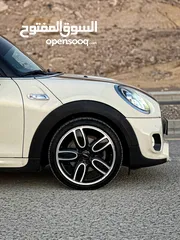  2 MINI COOPER S 2019 KIT JCW  GCC Spec