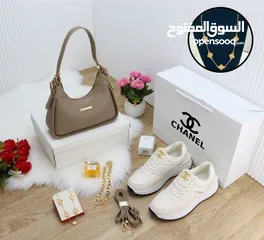  3 شوزات وشنط نسائيه