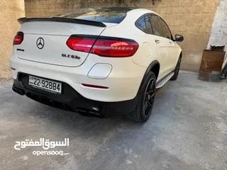  5 Mercedes glc350e