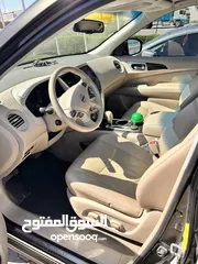  9 Oman Nisaan Pathfinder Top Model 4 WD, 7 Seater, less Mileage New Tyres