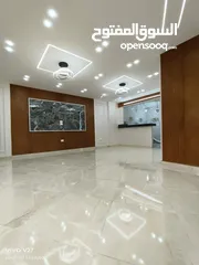  6 شقة ارضي 100 متر صافي  واجهه مدخل خاص منطقة ز غرفتين كبار 2حمام   