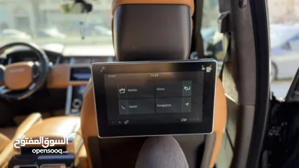  15 رينج روفر فوك  اوتوجرافي 2019  محرك 4400 ديزل كامل الاضافات  عداد 150000 كيلو