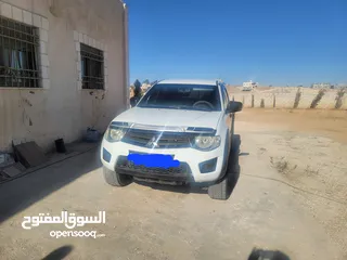  8 بكم متسوبيشي L200 2011