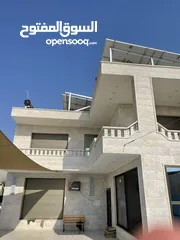  1 فيلا وشالية جديد اخر نزول العارضه منطقة شاليهات امنه وجديدة مطلة على الغور وجبال فلسطين بيع او ايجار