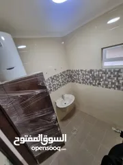 11 شقة جديدة للإيجار