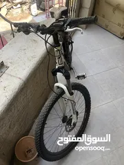  3 بسكليت هوائي