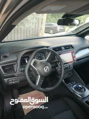  5 نيسان ليف 2023 للبيع بحالة الوكالة كهرباء
