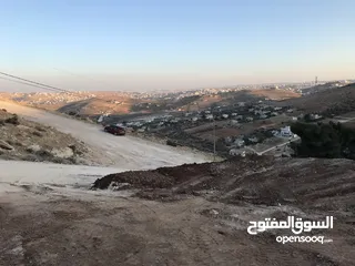  6 قطعة ارض في أم رمانة قرب شارع الأردن للبيع