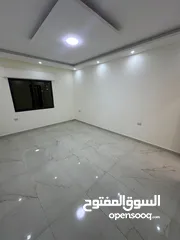  13 شقق فاخره للبيع في البنيات