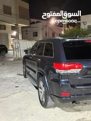  12 جراند شيروكي