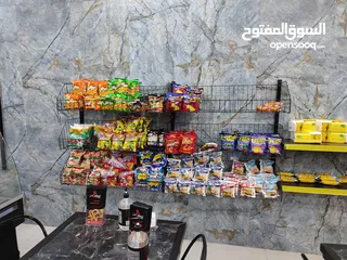  3 مطعم معجنات و قهوة للبيع لعدم التفرغ