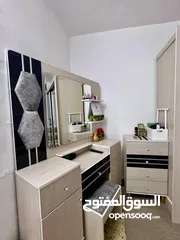  3 غرفة نوم مع الفرشه مستعملة بحالة الوكالة للبيع