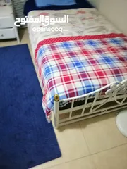  4 سرير حديد مع فرشه و سجاده وبرداي